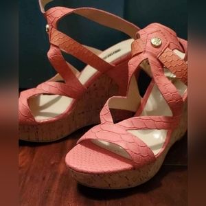 Women's salmon colored cork wedged heels 6.5